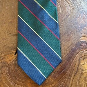 Brooks Brothers "346" 100% Pure Silk Stripe Pattern Tie